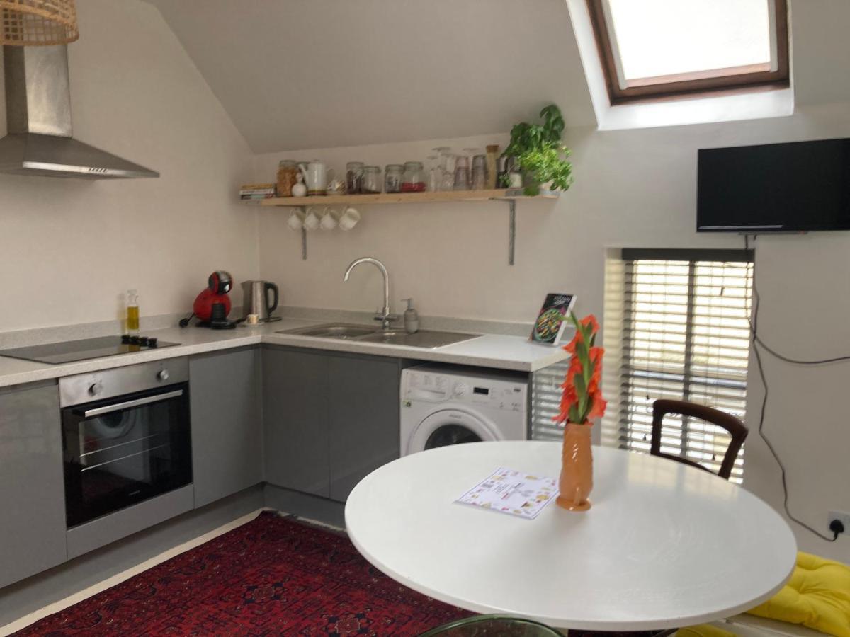 The Loft Apartment Stamford Ngoại thất bức ảnh